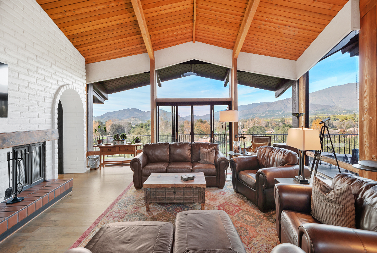 Living room picture